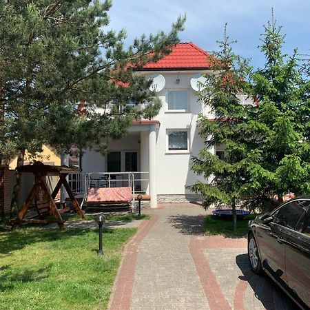 Комфортабельный Коттедж Bed and Breakfast Svityaz' Esterno foto