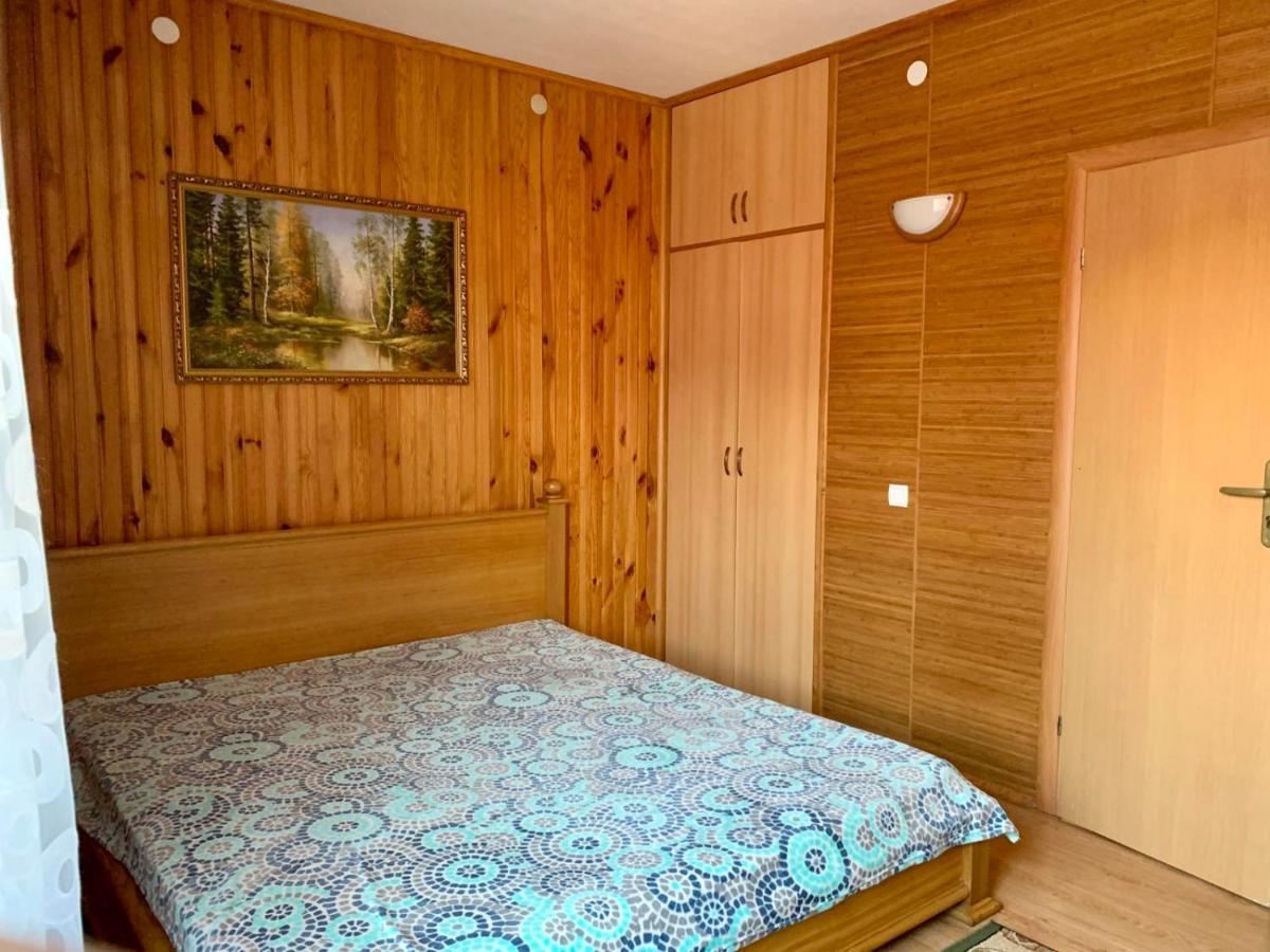 Комфортабельный Коттедж Bed and Breakfast Svityaz' Esterno foto